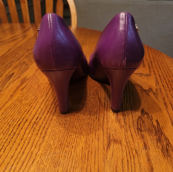 Gucci Purple Genuine Leather Round Toe Side Logo Shoes Pumps Heels - Picture 8 of 16